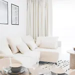 Westin House By Ms Pro شقة
